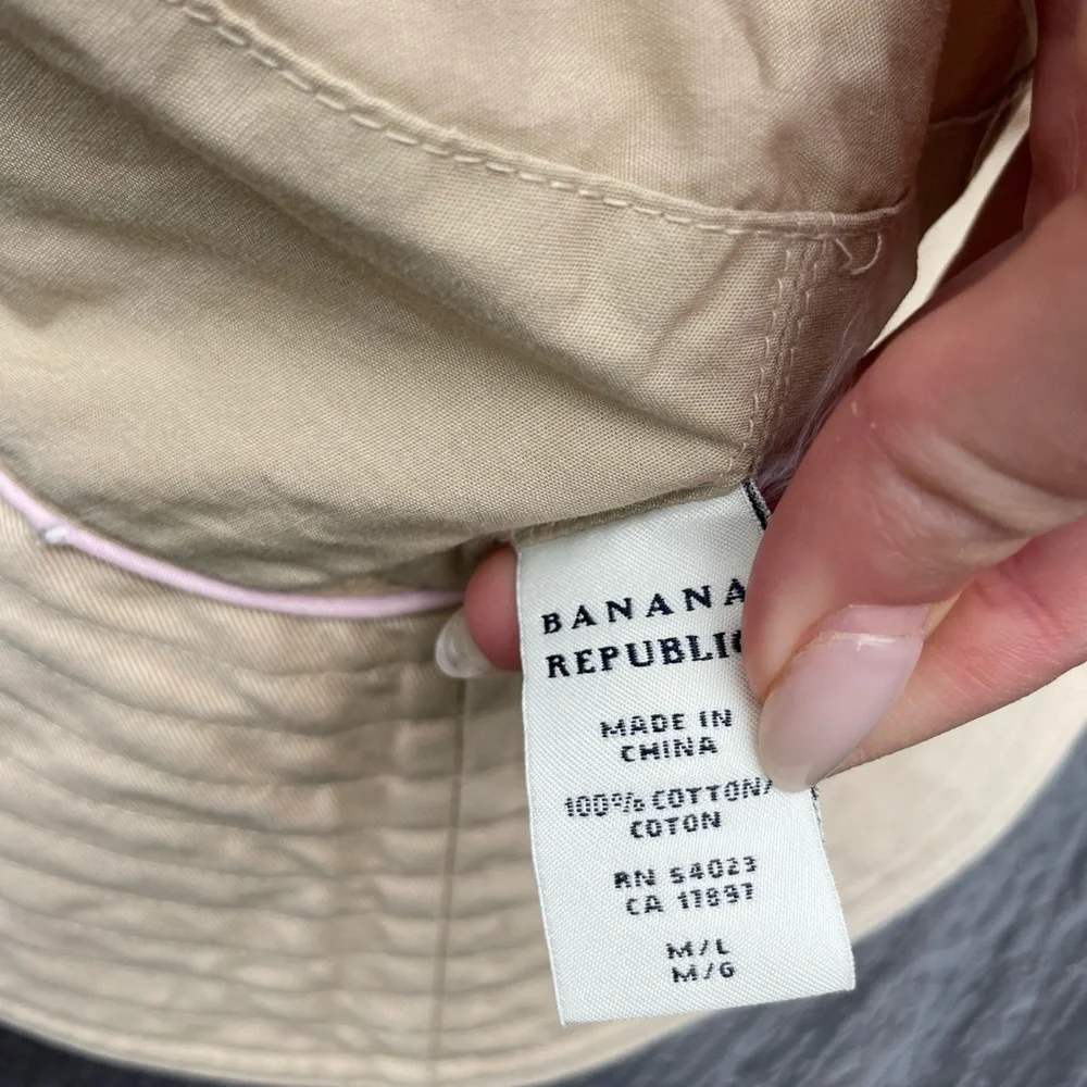 Reversible banana republic bucket hat